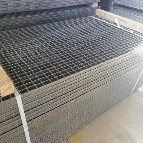 加油站鋼格柵：防爆、防靜電的安全解決方案