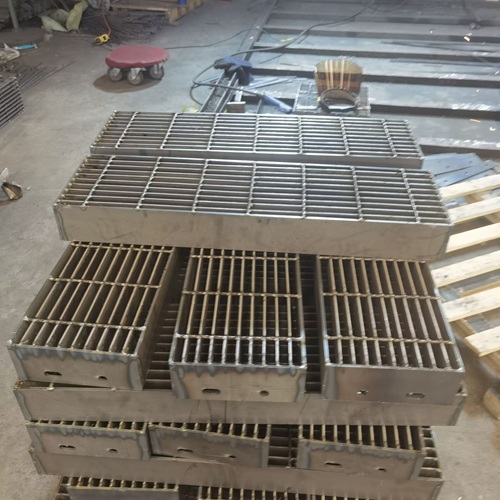 線上線下選購(gòu)鋼格柵，這些差異不了解要吃大虧