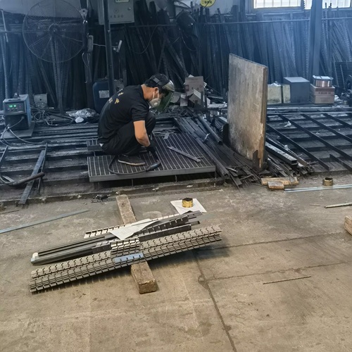 工程人必備！鋼格柵的6種實(shí)用場(chǎng)景解析