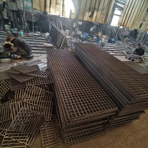 鋼格柵用錯(cuò)了有多可怕這些錯(cuò)誤千萬(wàn)別犯