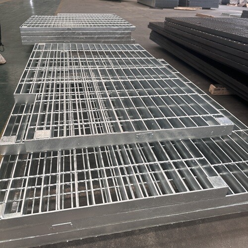 鋼格柵板承載能力測(cè)試報(bào)告出爐，數(shù)據(jù)說(shuō)話！